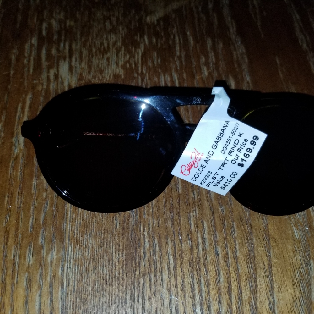 Mens D&G shades Dark brown.